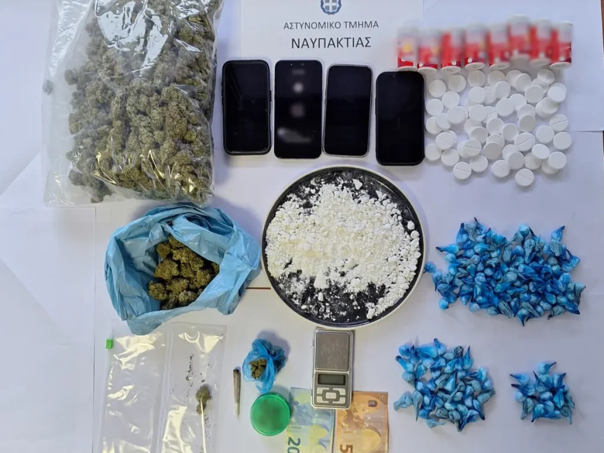 Συνελήφθησαν την ώρα που «έκοβαν» κοκαΐνη: Εξαρθρώθηκε κύκλωμα ναρκωτικών στη Ναύπακτο ΦΩΤΟ