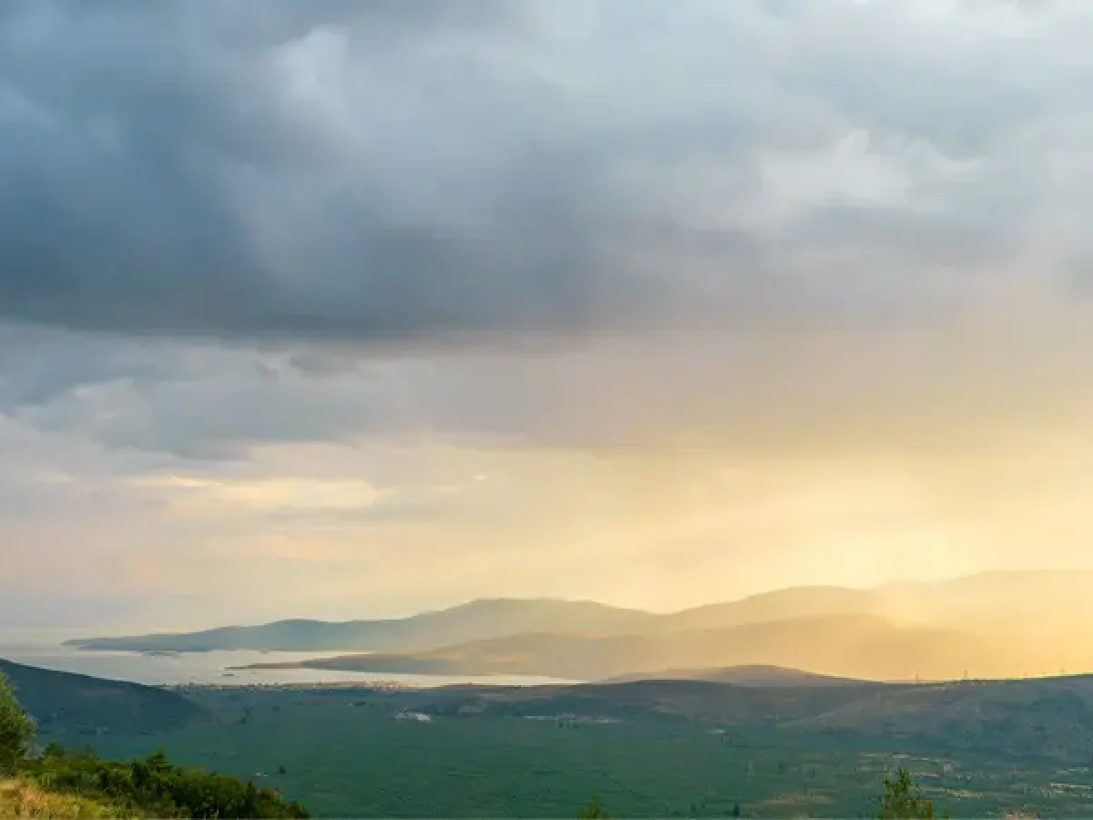 Συννεφιασμένος ο καιρός σήμερα στη Θεσσαλία – Πόσο θα φτάσει η θερμοκρασία