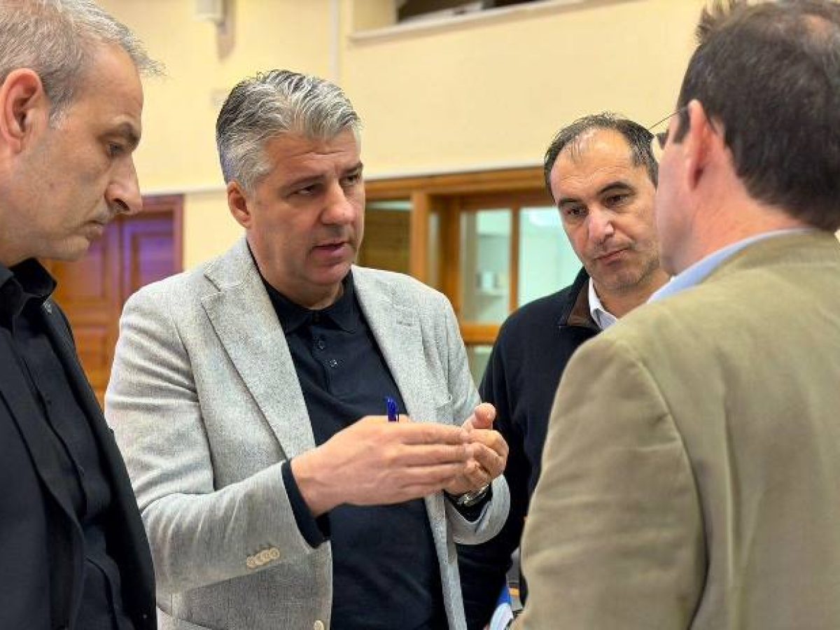 Σύσκεψη φορέων για την ενίσχυση των αεροπορικών συνδέσεων στην ΑΜΘ  Τοψίδης: «Η αεροπορική συνδεσιμότητα εργαλείο ανάπτυξης για την Περιφέρεια»