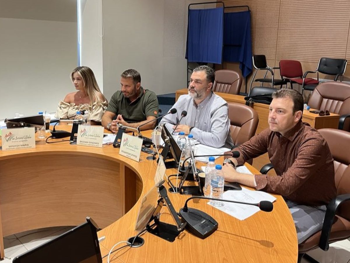 Σκιαδαρέσης: «η περιφερειακή αρχή δαπάνησε πολλά χωρίς να αλλάξει την καθημερινότητα των πολιτών»