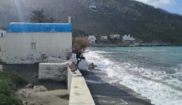 sovares-zimies-stin-paralia-kantouniou