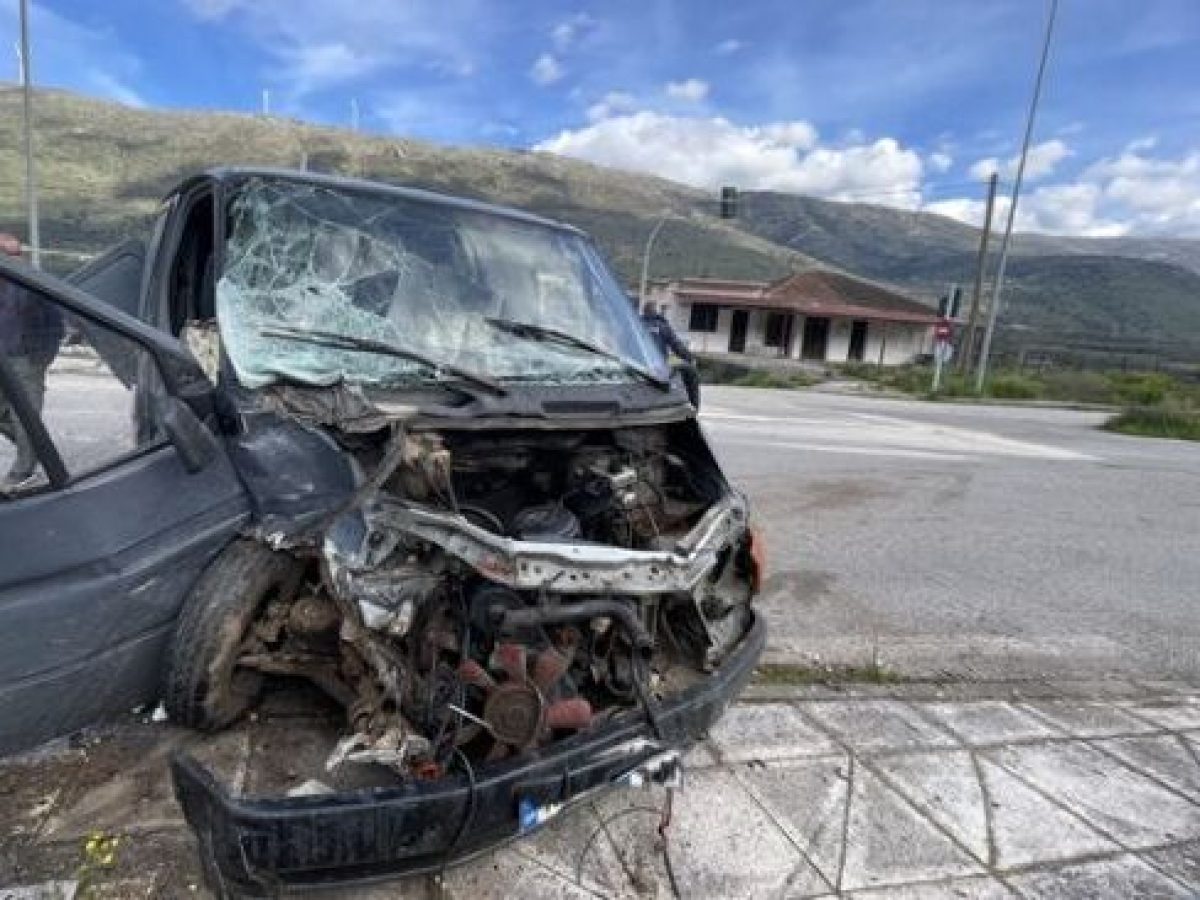 &Sigma;&omicron;&beta;&alpha;&rho;ό &tau;&rho;&omicron;&chi;&alpha;ί&omicron; &sigma;&tau;&eta; &Sigma;&tau;ά&nu;&omicron; &Alpha;&mu;&phi;&iota;&lambda;&omicron;&chi;ί&alpha;&sigmaf;