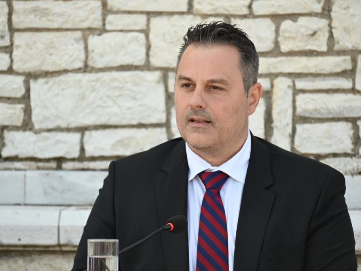 Σπ. Διαμαντόπουλος: «Όσοι νομίζετε ότι θα δηλητηριάσετε τα παιδιά μας, λάθος πόλη διαλέξατε»