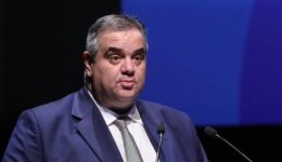 spanakis-sta-dodekanisa-erga-ano