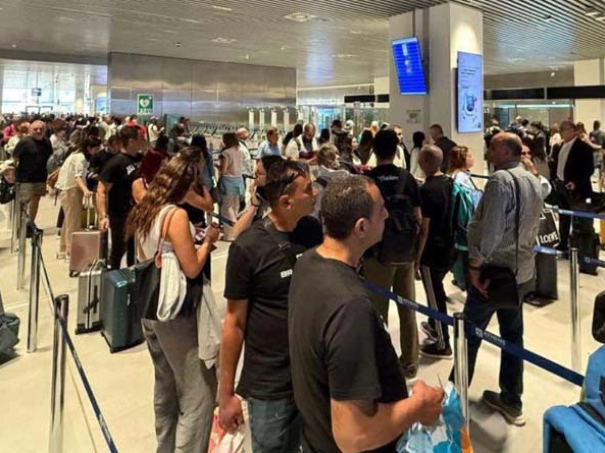 Σπάτα: Πού καταργήθηκε το όριο των 100ml για υγρά στο αεροπλάνο – Τι ισχύει για το «Ελ. Βενιζέλος»