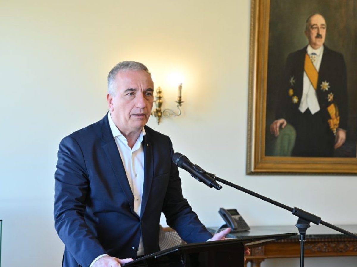 Στ. Καλαφάτης: Οι νέοι της Ελλάδας με ποσοστό 83,5% καταλαμβάνουν την 1η θέση στη χρήση εργαλείων τεχνητής νοημοσύνης