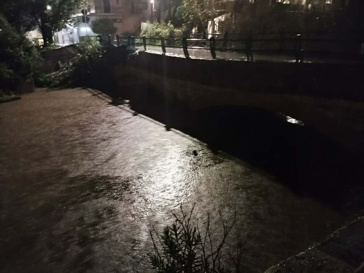 Στα “ευαίσθητα” σημεία με ιστορικό πλημμυρών η Πολιτική Προστασία Κ. Κέρκυρας-vid