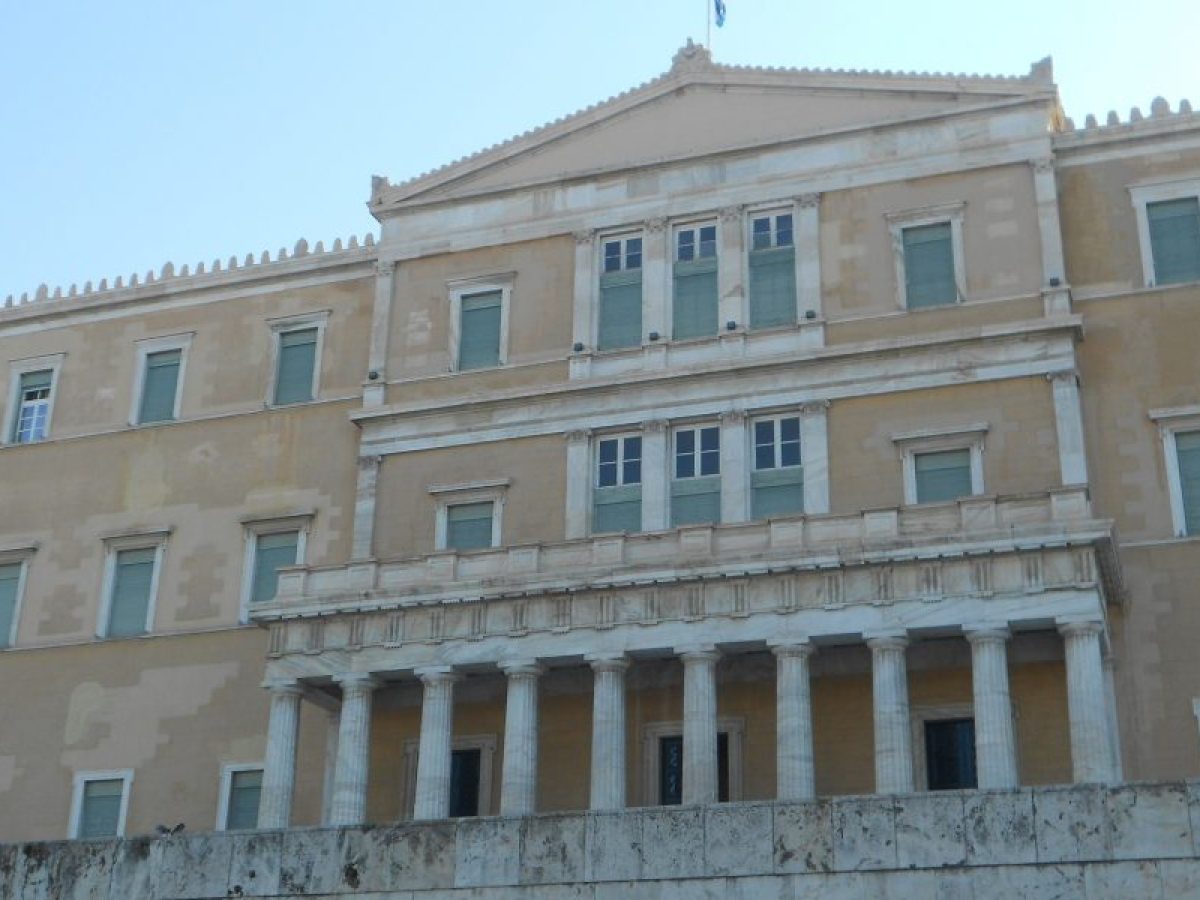Στη Βουλή το ν/σ για επιστολική ψήφο και εκλογική περιφέρεια Απόδημου Ελληνισμού
