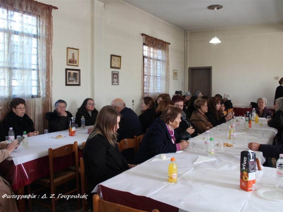 Στην πίτα της Αγίας Παρασκευής η χορωδία Γόννων (ΦΩΤΟ)