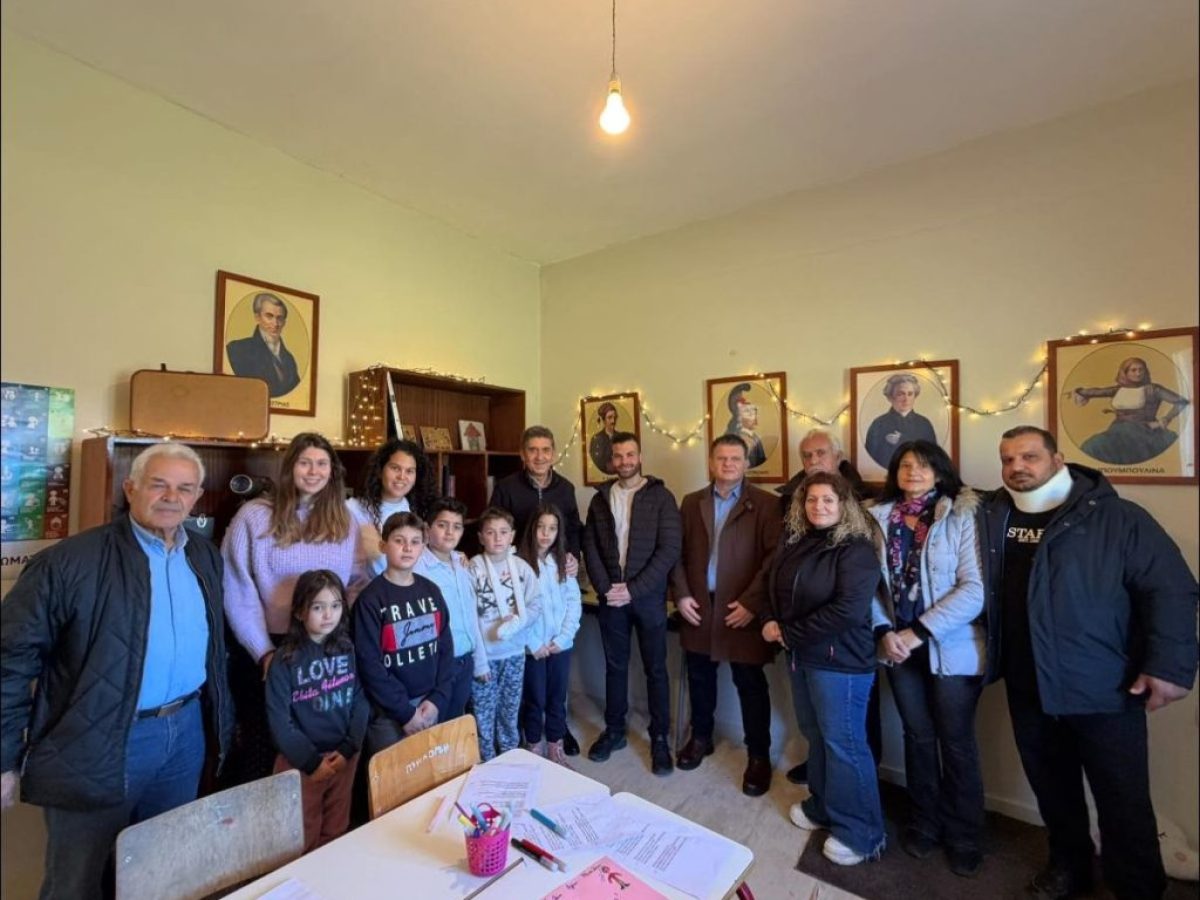 Στο Δημοτικό Σχολείο Αγίου Νικολάου Σπάτων ο Δήμαρχος Δυτικής Αχαΐας, Γρηγόρης Αλεξόπουλος