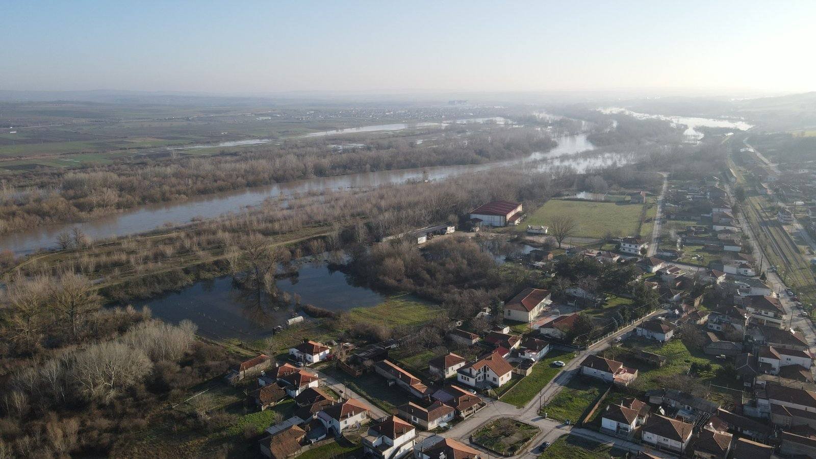 sto-eleos-ton-plimmiron-o-evros-1