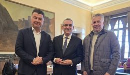 sto-epikentro-i-patmos-–