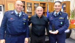 ston-dimarcho-trikkeon-i-nea