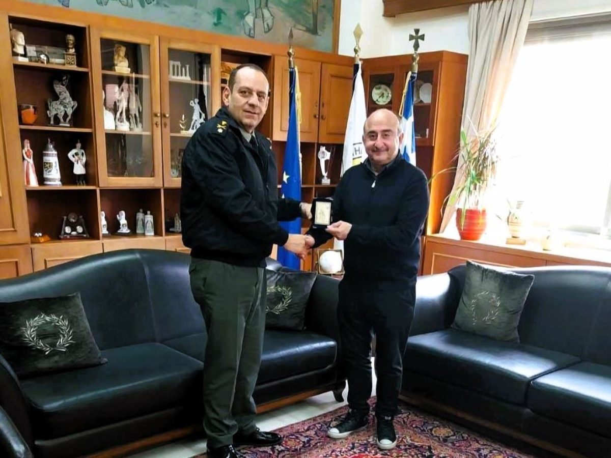 Στον Δήμαρχο Τρικκαίων ο νέος διοικητής της ΣΜΥ