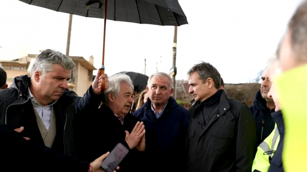 ston-plimmiroplikto-evro-o-mitsotakis-1
