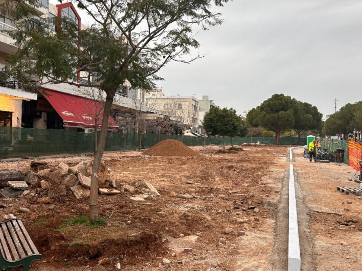 Ταχύτατα προχωρά η ανάπλαση της πλατείας Ιμίων στη Βούλα
