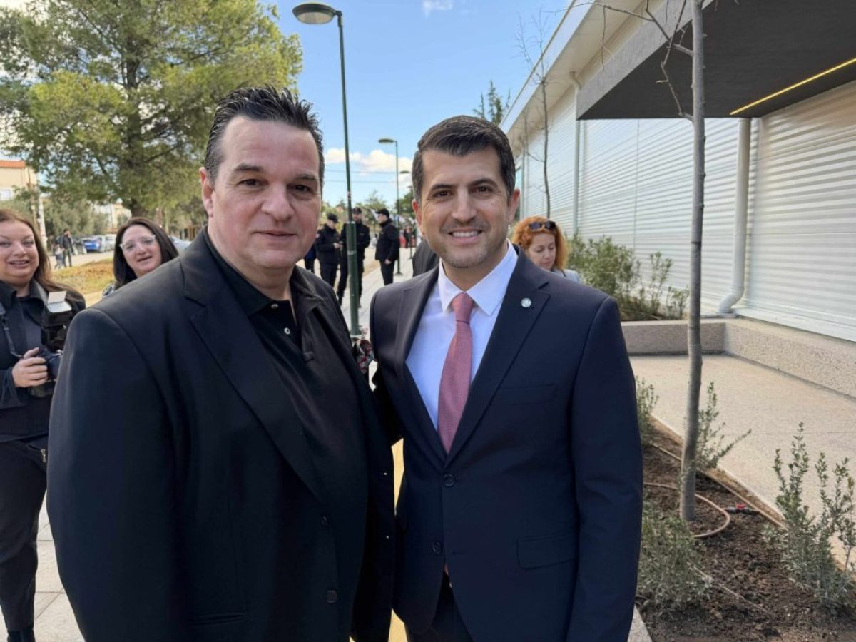 Τάδε Έφη Yiannis Kapatsos: Η Διαδικτυακή Αντιπολίτευση στην Πόλη μας!!