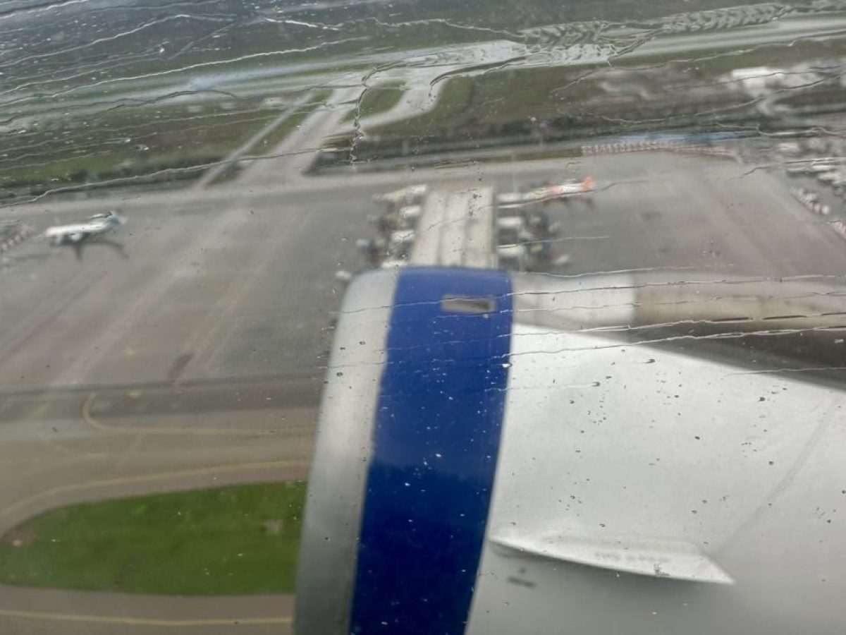 Ταξίδι χωρίς προορισμό για επιβάτες της Α3204 από Αθήνα προς Ρόδο (video)