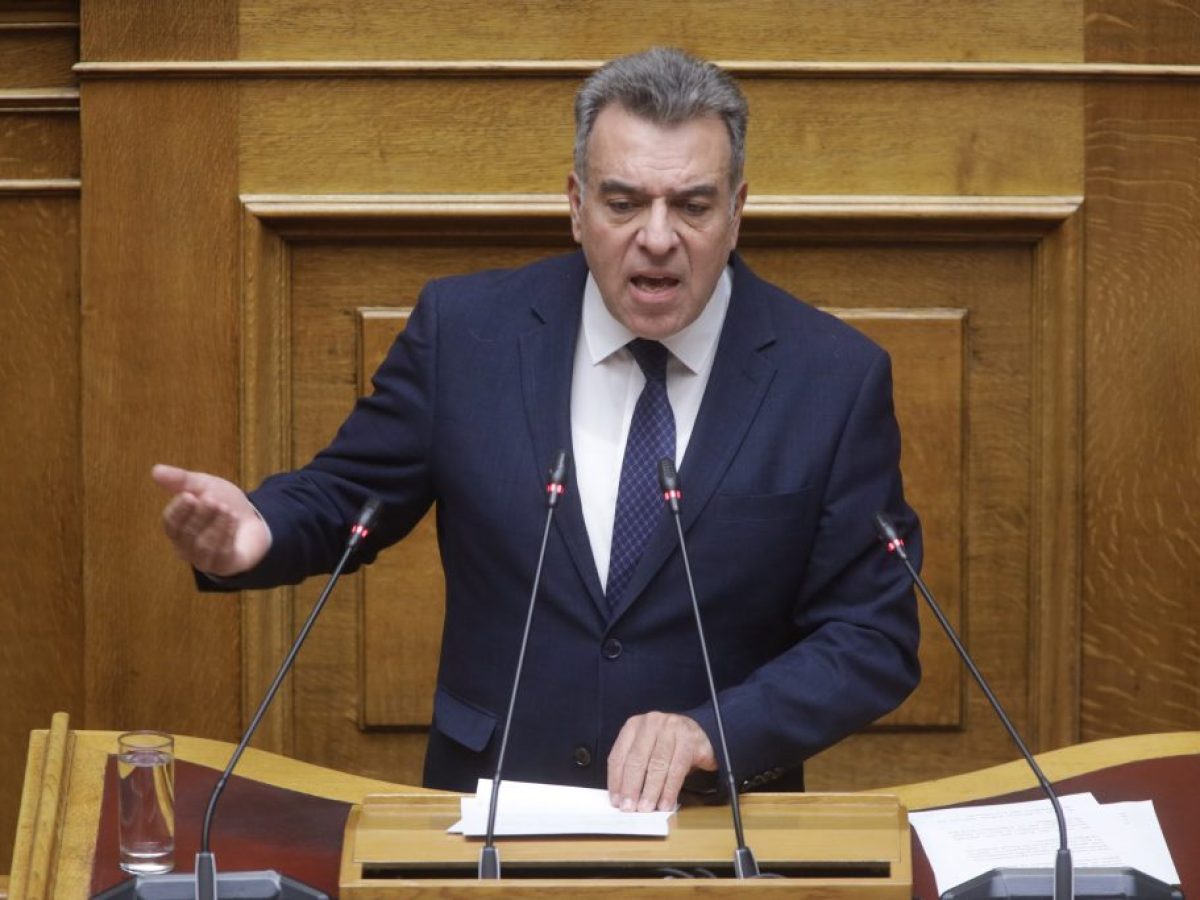 «Τεκμηριωμένη παρέμβαση του Μάνου Κόνσολα για τη λειτουργία ιατρείων στα αεροδρόμια Ρόδου και Κω»