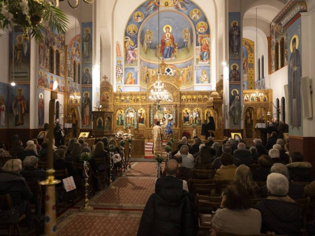 Τελέστηκε ο Μέγας Πανηγυρικός Εσπερινός της Υπαπαντής του Κυρίου στην Αγία Φιλοθέη Αμαρουσίου