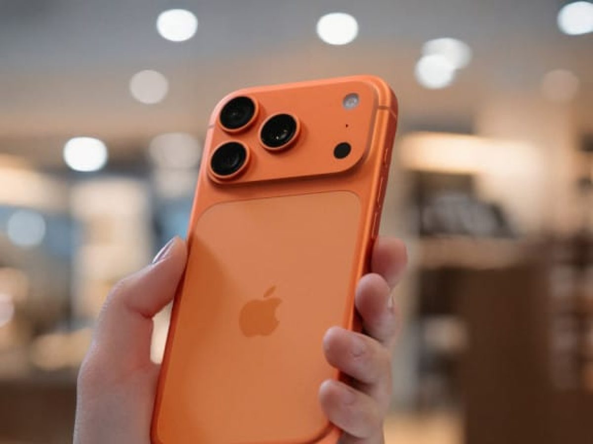 Θα αλλάξει ξανά η θύρα φόρτισης στο iPhone; Τι δείχνουν οι τάσεις στα social media και τι προβλέπουν οι αναλυτές