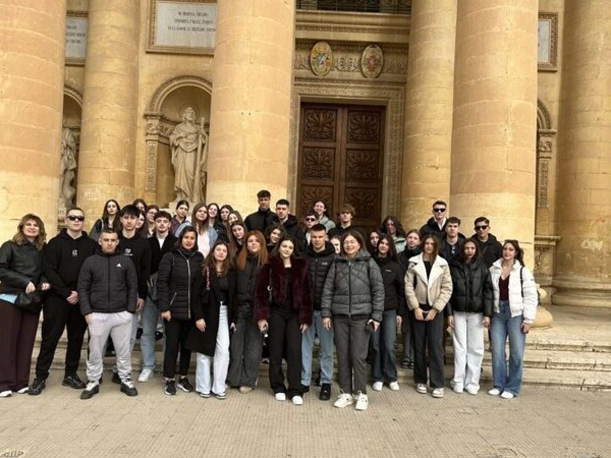 «Θάλασσα που ενώνει, πολιτισμοί που συνομιλούν» – Πολιτιστικό Πρόγραμμα του 5ου ΓΕΛ Τρικάλων στη Μάλτα