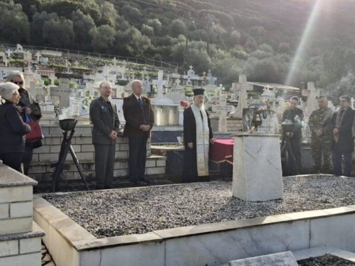 Θέρμο: Επιμνημόσυνη δέηση για τους πεσόντες στο στρατιωτικό νεκροταφείο