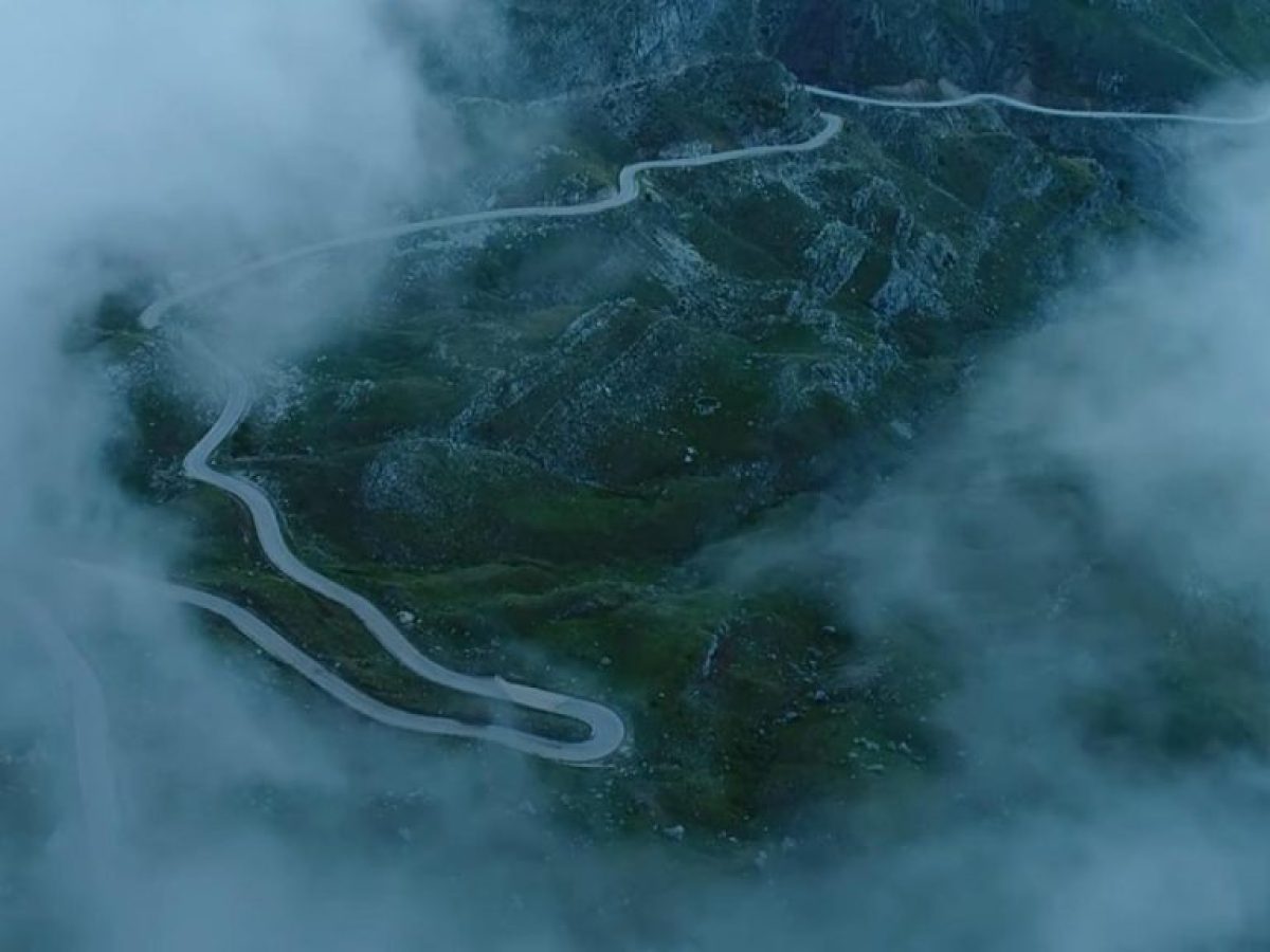 Θεσσαλία: Ταξίδι πάνω από τα σύννεφα με αυτόν τον μοναδικός δρόμο που ξεπερνά τα 1.900 μέτρα υψόμετρο – ΦΩΤΟ/ΒΙΝΤΕΟ