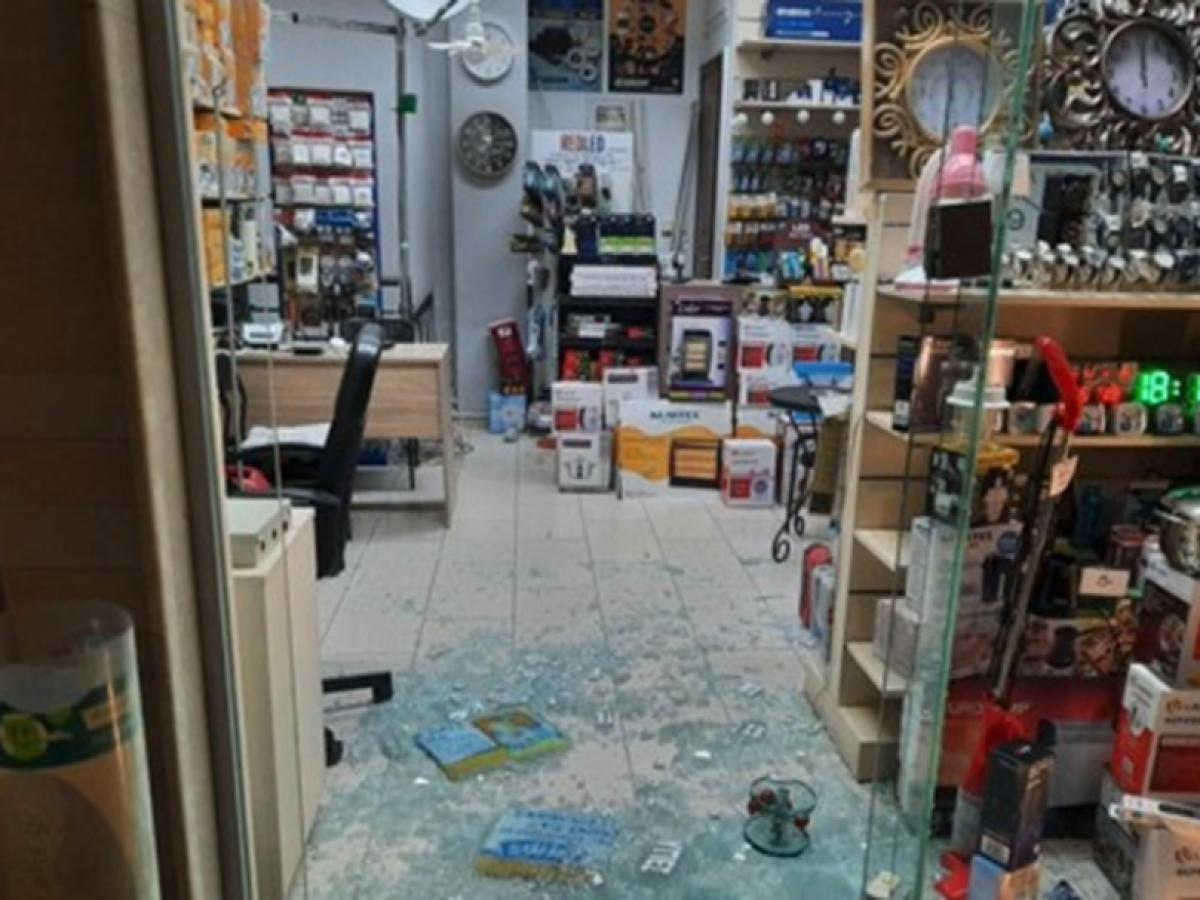 Θεσσαλονίκη: Μπαράζ διαρρήξεων με θύματα έξι επιχειρήσεις – Η «Επιδρομή» των 5 τα ξημερώματα