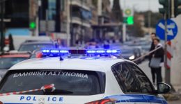 thessaloniki-farsa-to-apilitiko-tilefonima