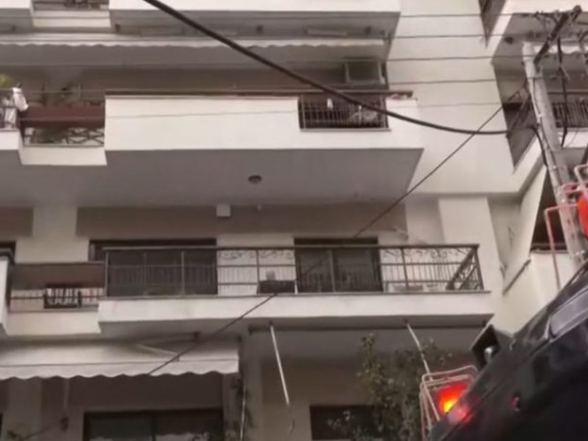 Θεσσαλονίκη: Φωτιά μετά από έκρηξη σε διαμέρισμα (ΒΙΝΤΕΟ)