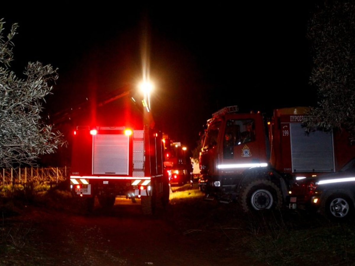 Θεσσαλονίκη: Φωτιά ξέσπασε στο πρώην εργοστάσιο της ΑΓΝΟ