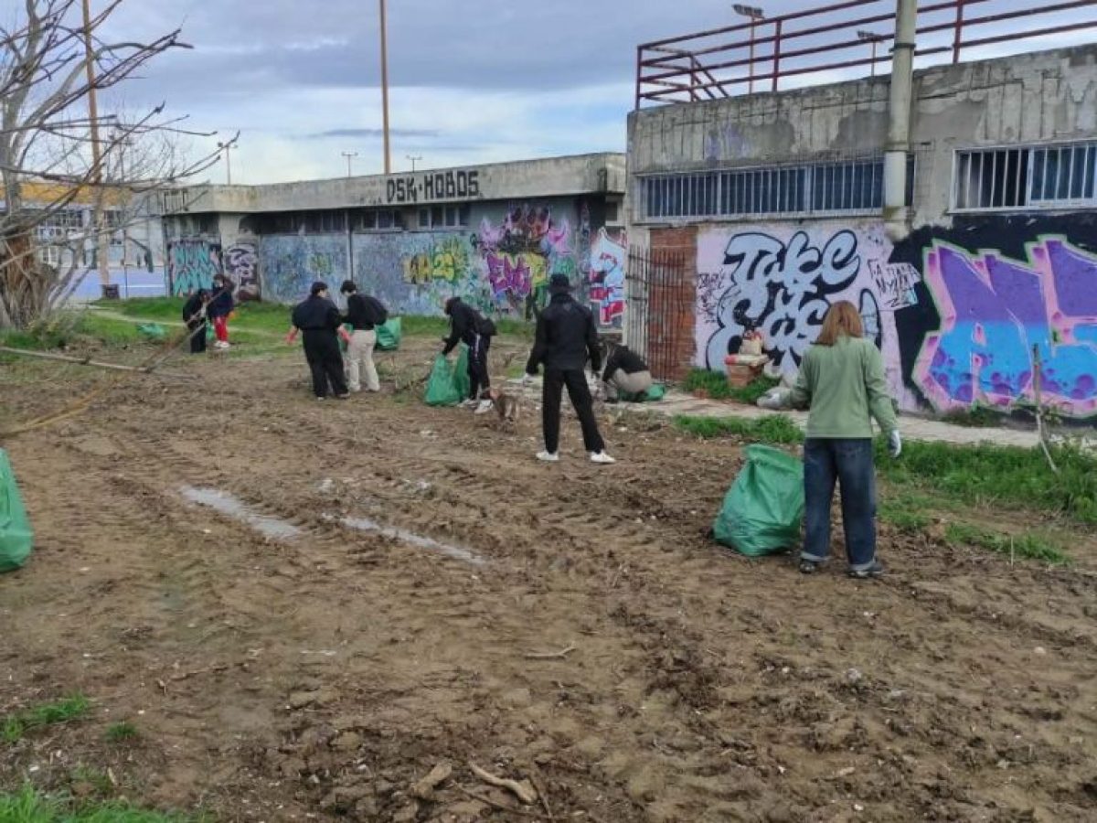 Θεσσαλονίκη: Οι Cleaningans καθάρισαν το τοπίο γύρω από το Μέγαρο Μουσικής