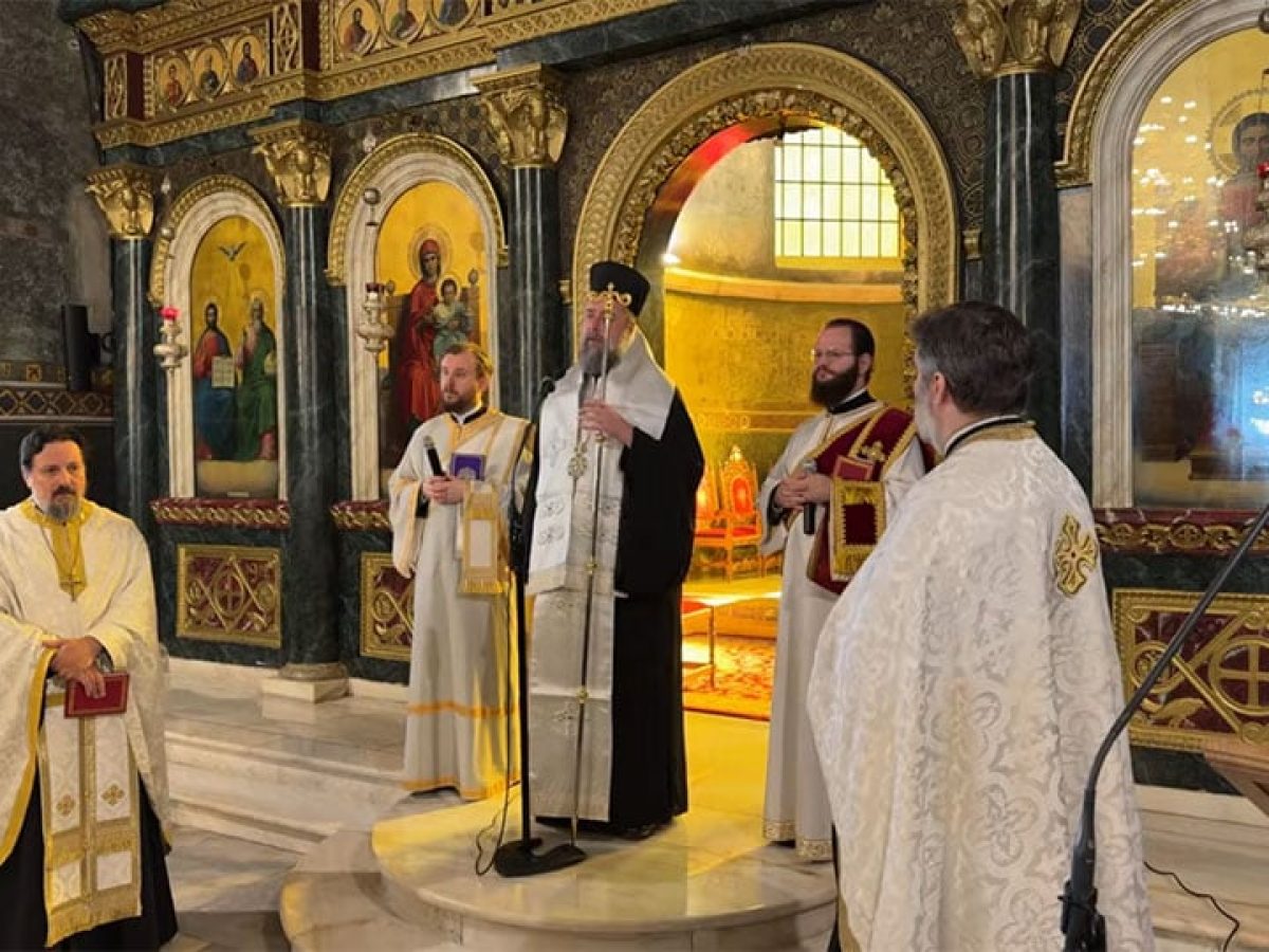 Θεσσαλονίκη: Οι Πόντιοι αποχαιρετούν τον Γιώργο Παρχαρίδη – Παρακολουθήστε τη νεκρώσιμη Ακολουθία από το ναό της Αγίας Σοφίας