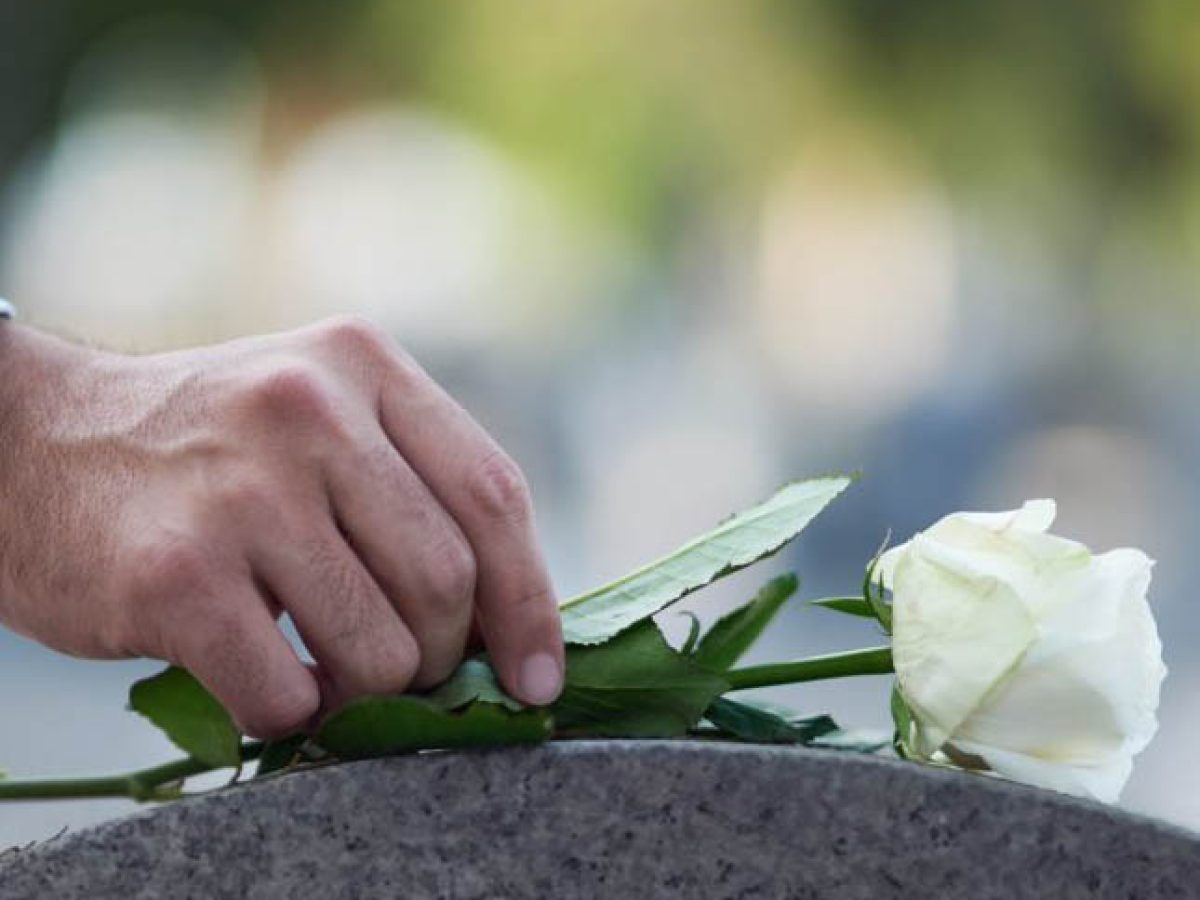 Θρήνος για το χαμό του 53χρονου Στέργιου Σπυρόπουλου, στα Τρίκαλα