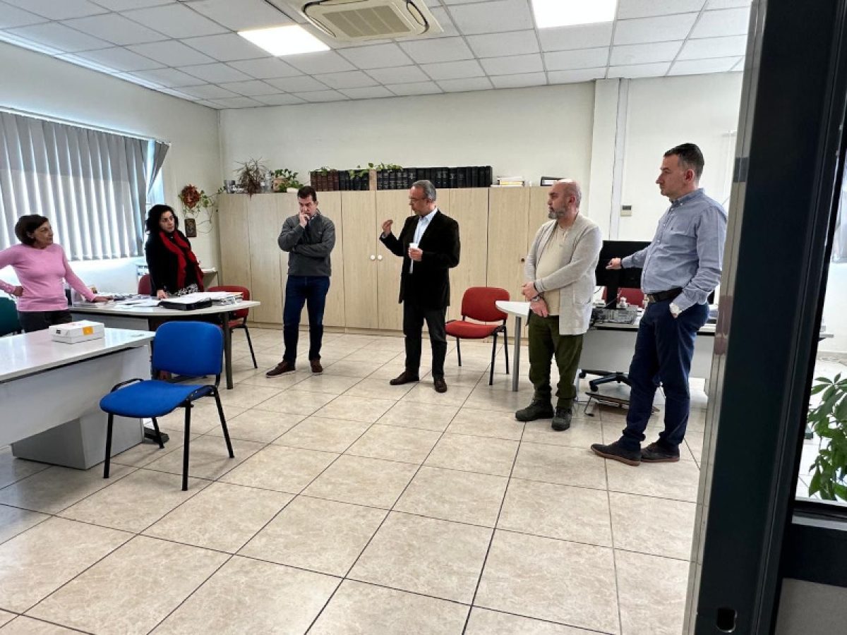 Τη ΔΟΥ Λαμίας επισκέφθηκε σήμερα ο Χρ. Σταϊκούρας