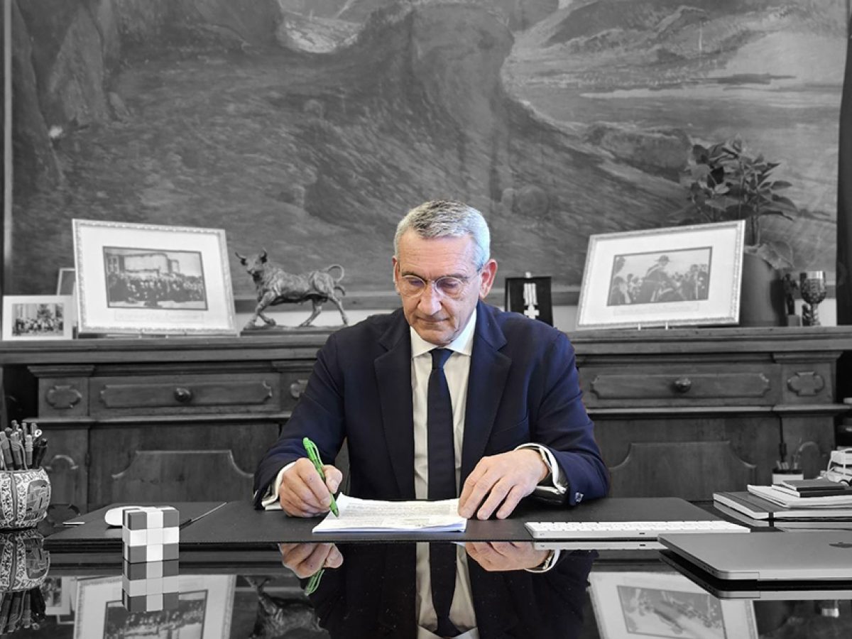 Τηλεδιάσκεψη μεταξύ Περιφερειάρχη και 29 Δημάρχων των Κυκλάδων και της Δωδεκανήσου για την κοινή δράση επί δύο εμβληματικών δράσεων