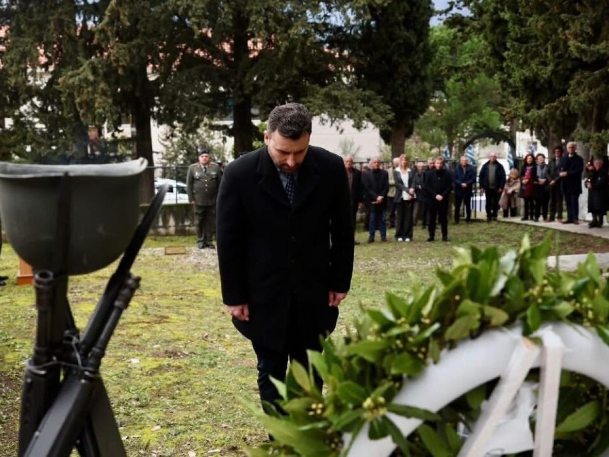 Τιμή στους ήρωες της πατρίδας στο Στρατιωτικό Κοιμητήριο Καλαμπάκας