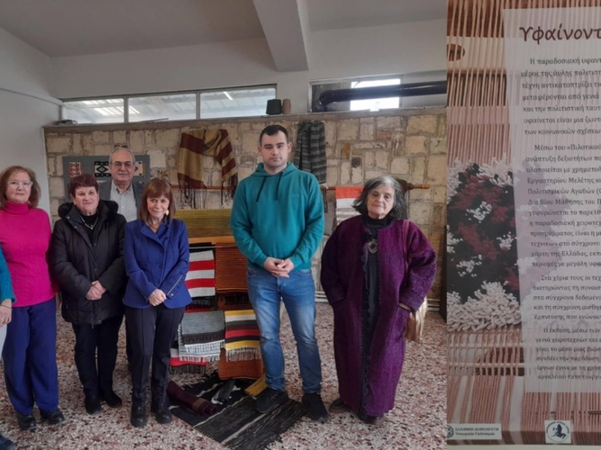 &Tau;&eta;&nu; &Upsilon;&phi;&alpha;&nu;&tau;&iota;&kappa;ή &Sigma;&chi;&omicron;&lambda;ή &Alpha;&rho;&delta;&alpha;&nu;ί&omicron;&upsilon; &epsilon;&pi;&iota;&sigma;&kappa;έ&phi;&theta;&eta;&kappa;&epsilon; &eta; &pi;&rho;ώ&eta;&nu; &Pi;&rho;ό&epsilon;&delta;&rho;&omicron;&sigmaf; &tau;&eta;&sigmaf; &Delta;&eta;&mu;&omicron;&kappa;&rho;&alpha;&tau;ί&alpha;&sigmaf; &Kappa;&alpha;&tau;&epsilon;&rho;ί&nu;&alpha; &Sigma;&alpha;&kappa;&epsilon;&lambda;&lambda;&alpha;&rho;&omicron;&pi;&omicron;ύ&lambda;&omicron;&upsilon;