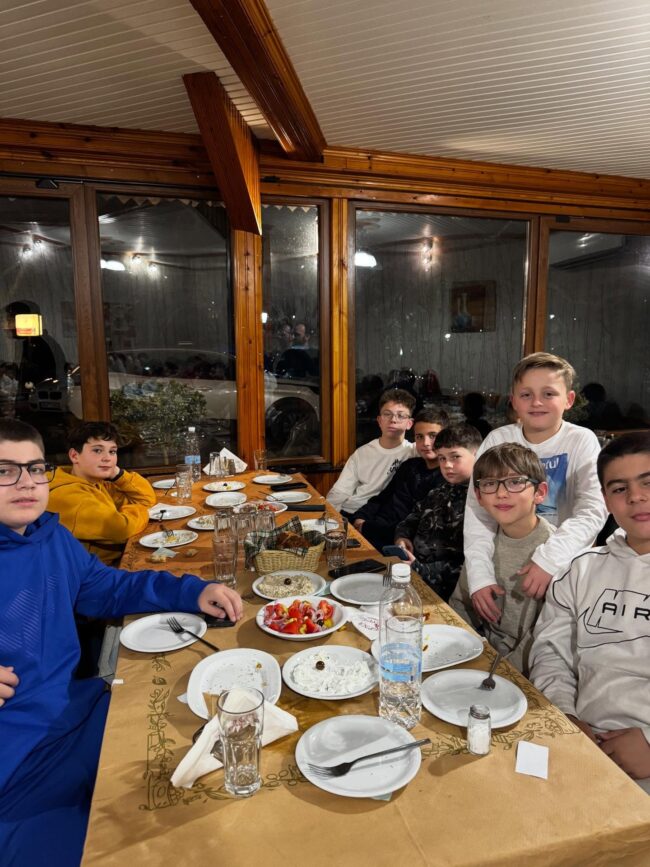 tin-pita-tous-ekopsan-ta