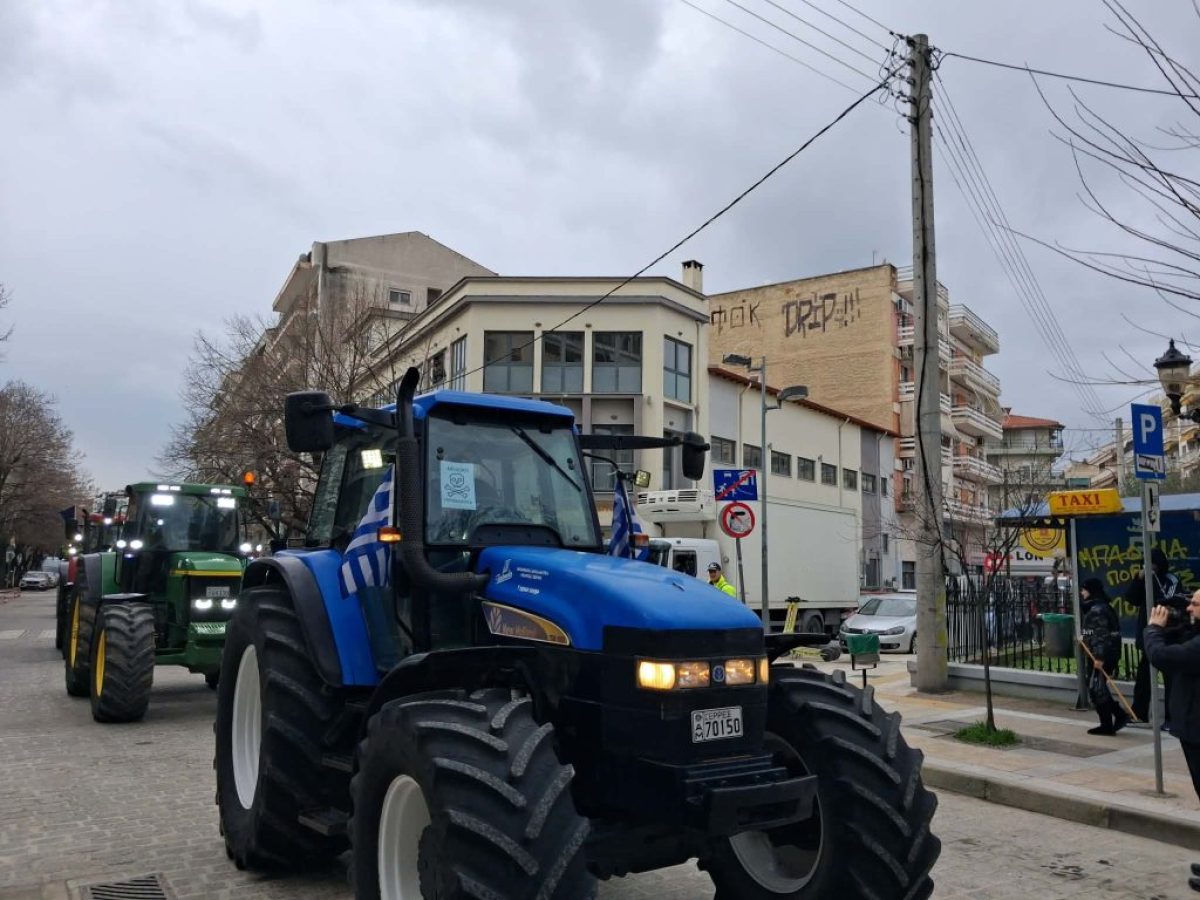Την Τρίτη η συνάντηση του Πρωθυπουργού με εκπροσώπους αγροτών – Μέχρι τέλος του μήνα η ρύθμιση για αφορολόγητο πετρέλαιο στην αντλία