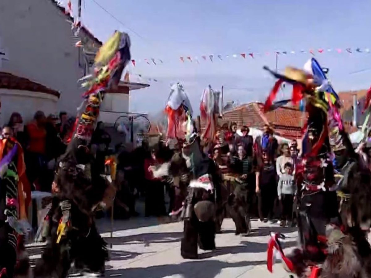 Το έθιμο του Μπαμπόγερου αναβίωσε στο Φλάμπουρο Βισαλτίας Σερρών