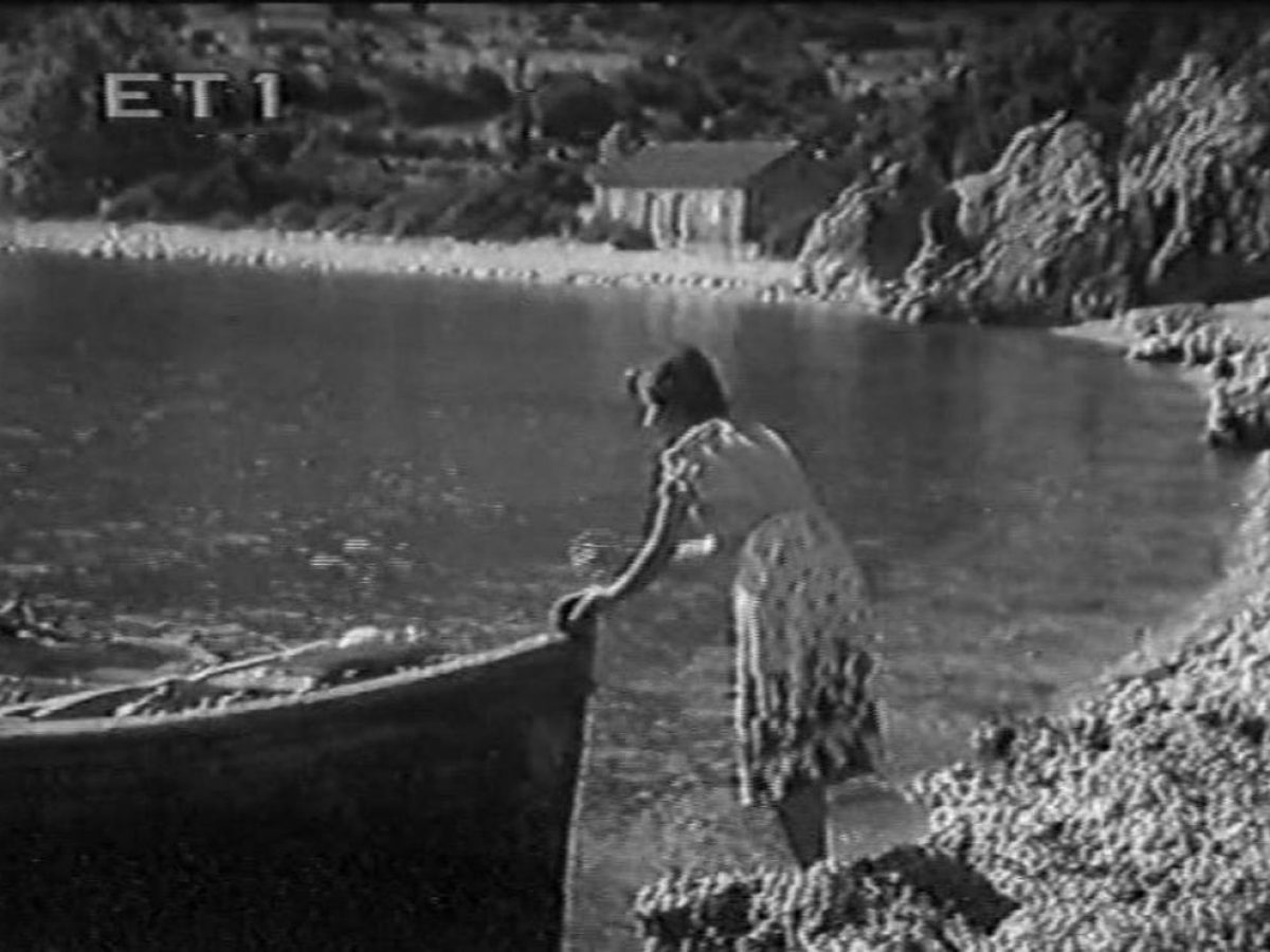 «Το κλειδί της ευτυχίας»: Η ταινία που γυρίστηκε στην Κεφαλονιά –Σκηνές από το προσεισμικό λιμάνι του Πόρου [εικόνες]