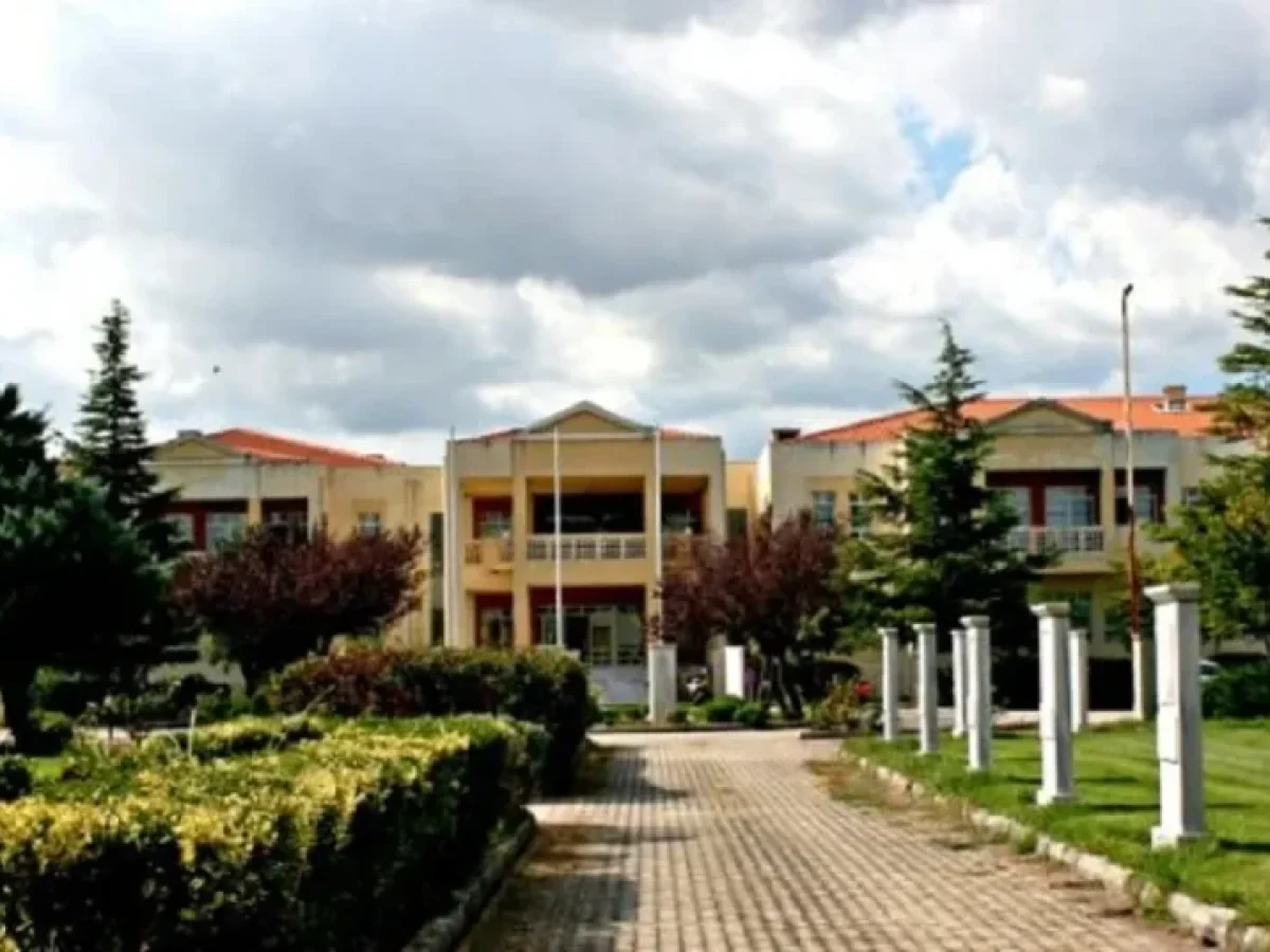 Το οξύ στεγαστικό πρόβλημα βρέθηκε στο επίκεντρο αντιπαράθεσης στο Δημοκρίτειο Πανεπιστήμιο Θράκης