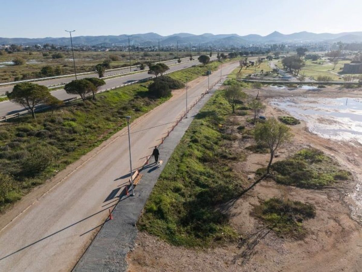 Το πεζοδρόμιο του bypass στην Ανάβυσσο!