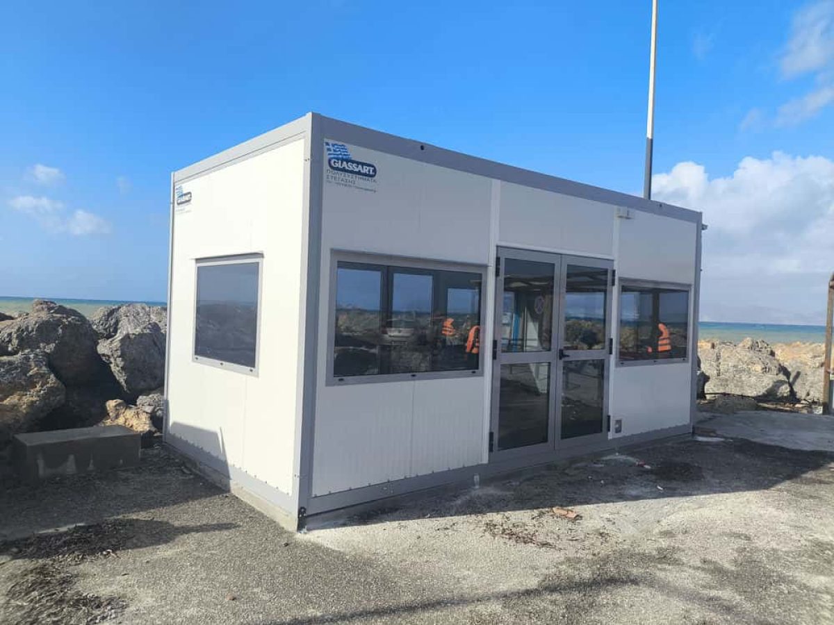 Τοποθετήθηκε κλιματιζόμενη αίθουσα αναμονής επιβατών στο λιμάνι Μαστιχαρίου