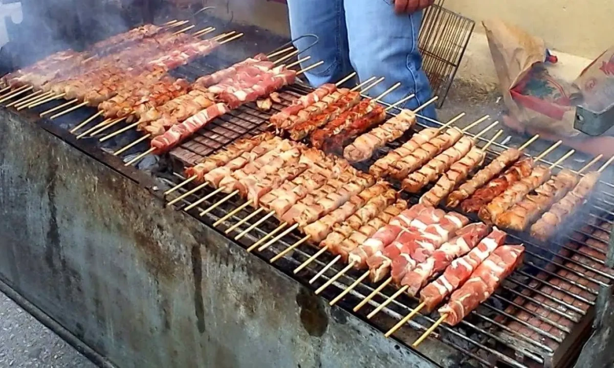 tsiknopempti-sti-chalkidiki-paradosi-me