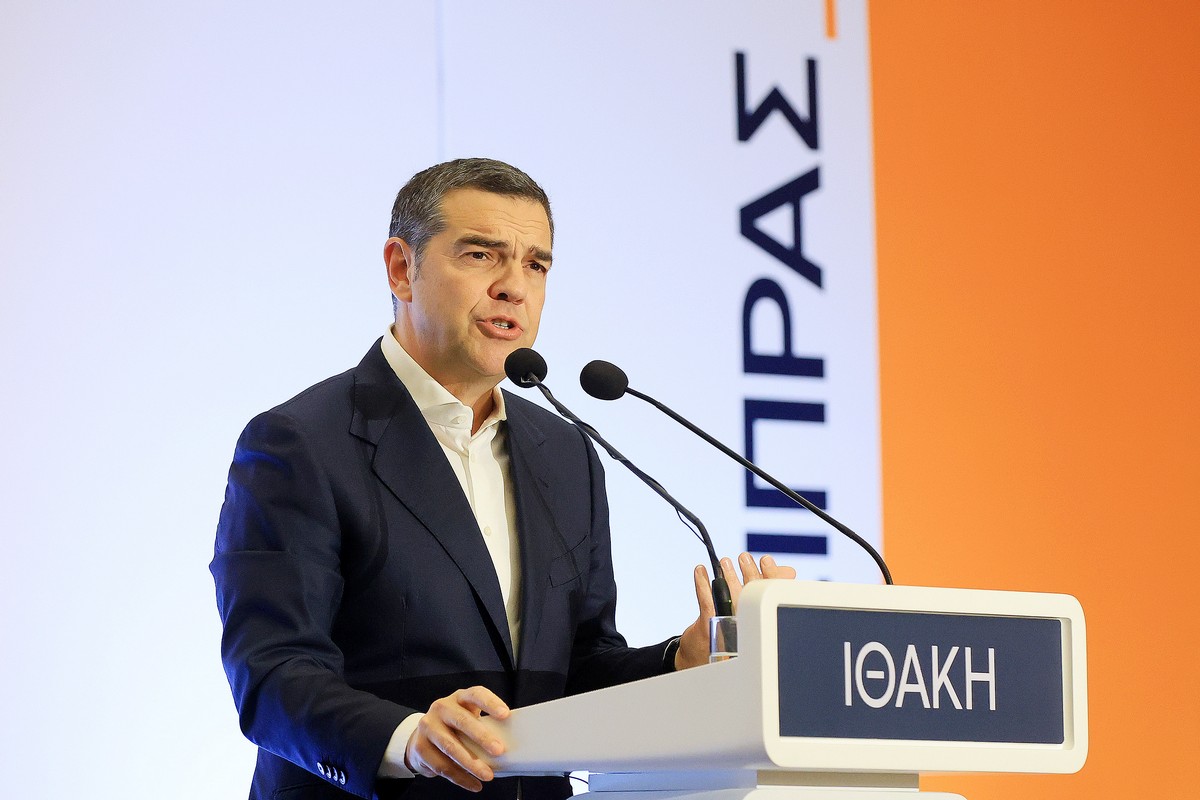 tsipras-apo-larisa-tora-ine