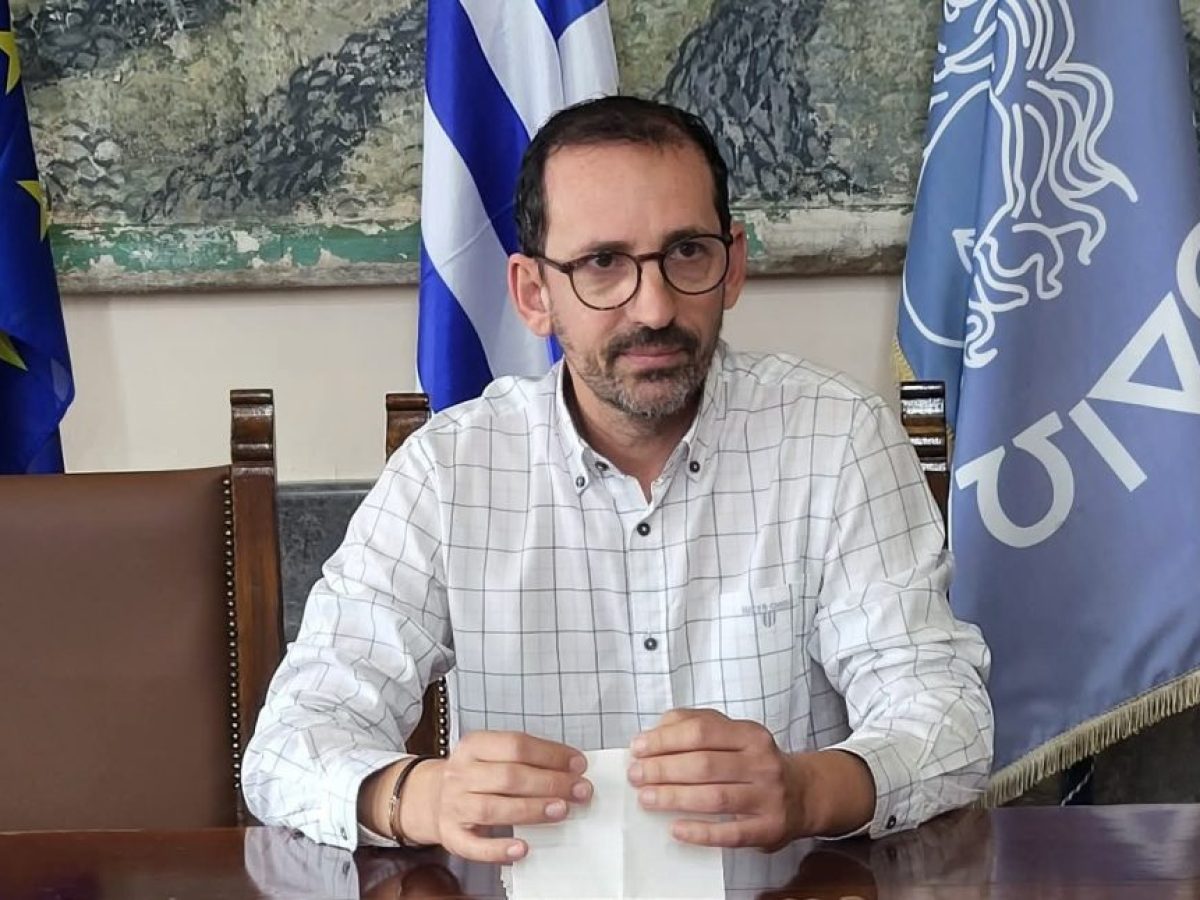 Τσούβαλης: Όλοι όσοι μιλάνε τις τελευταίες μέρες για το έργο των σχολείων ΣΔΙΤ και μας λένε οτι χάθηκε το έργο, θα παρακαλούσα αν γνωρίζουν κάτι να το πουν και σε εμάς