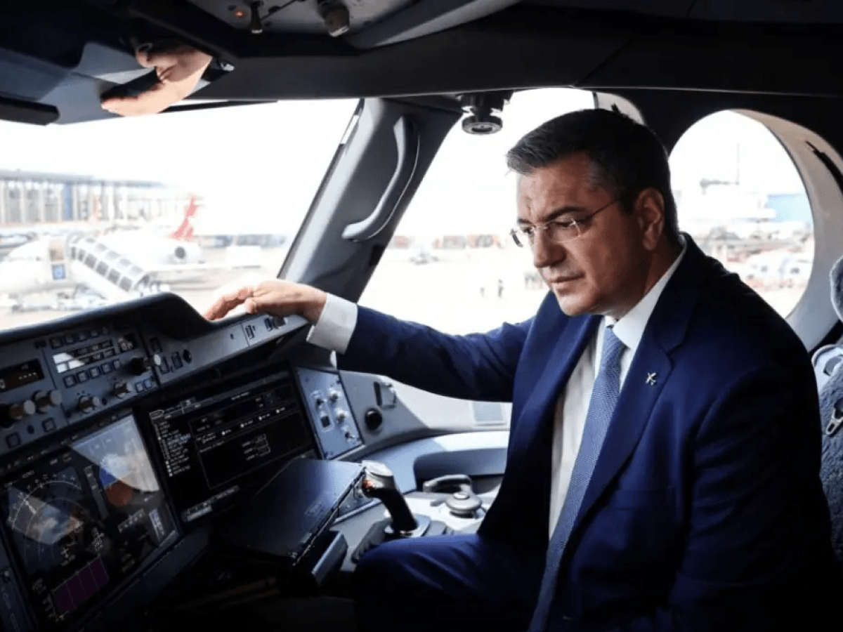 Τζιτζικώστας: Η εποχή της “ανάπτυξης με κάθε κόστος” στις αερομεταφορές έχει τελειώσει